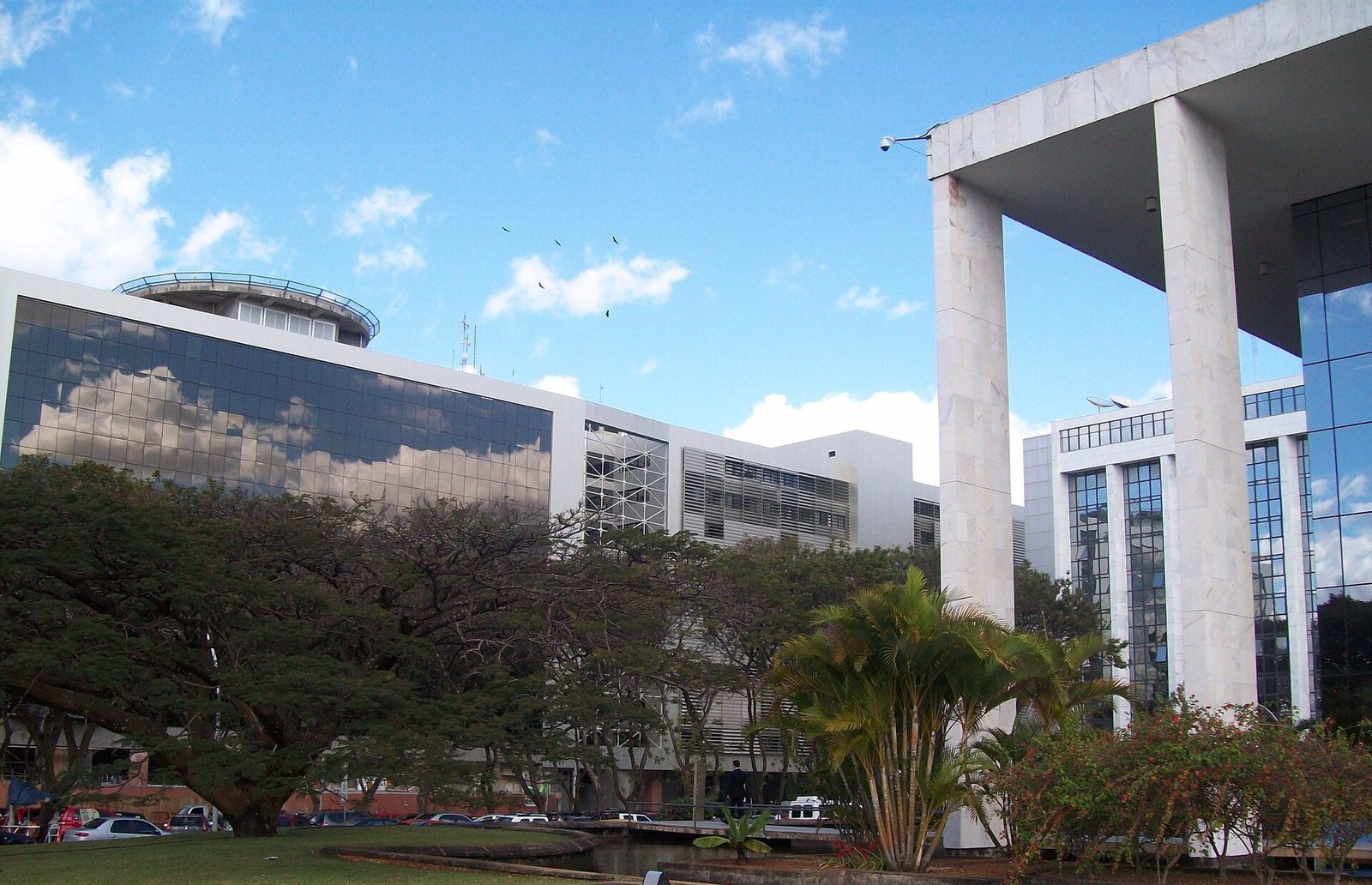 Complexo judicial de Brasília, com os edifícios do TJDFT e do MPDFT