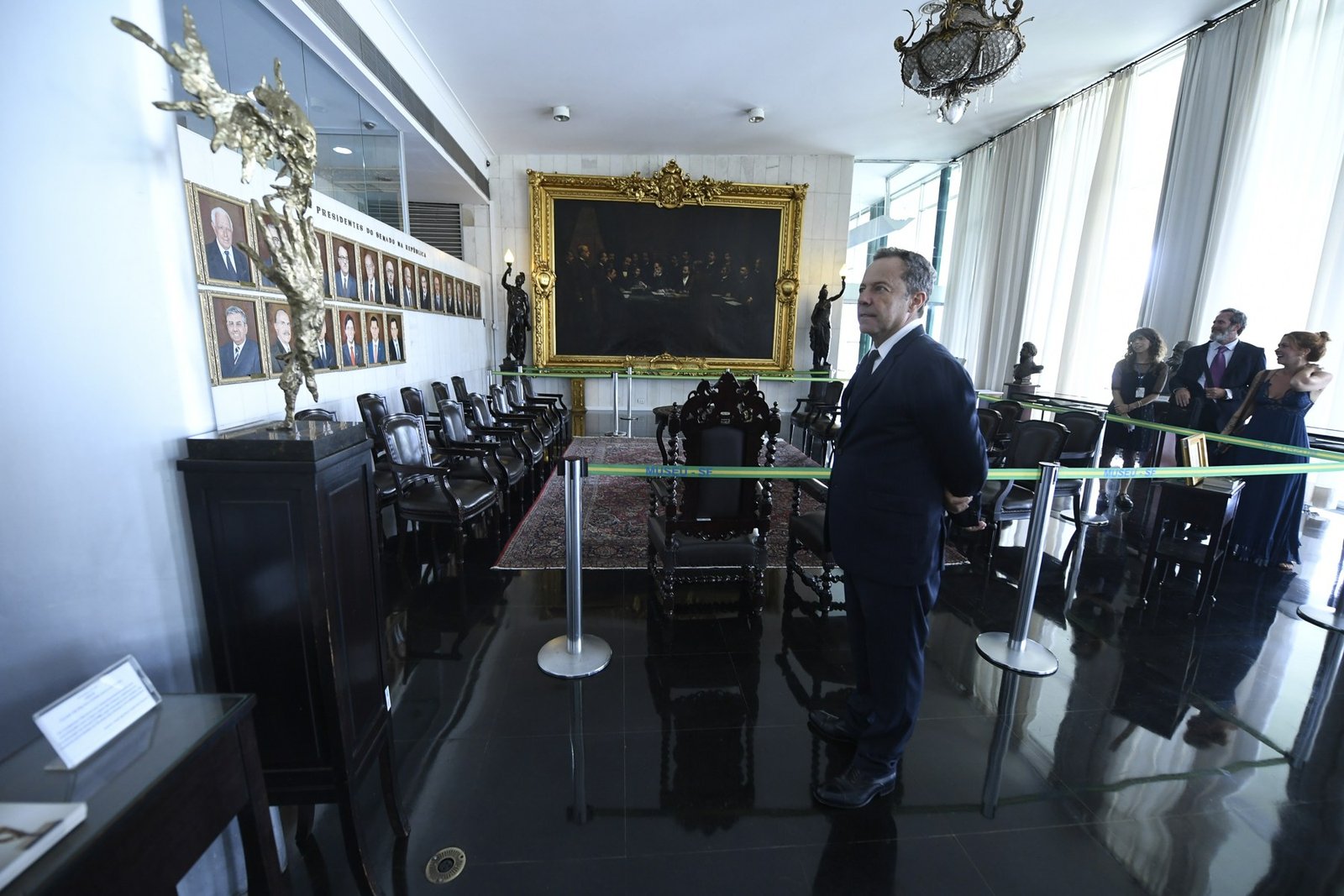 Vik Muniz em visita ao Museu do Senado, em Brasília, em foto de arquivo